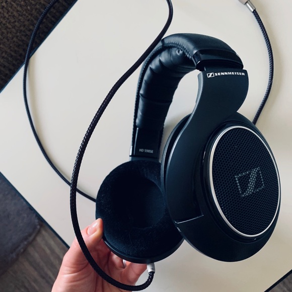 Sennheiser HD 598 Headphones - Picture 4 of 7